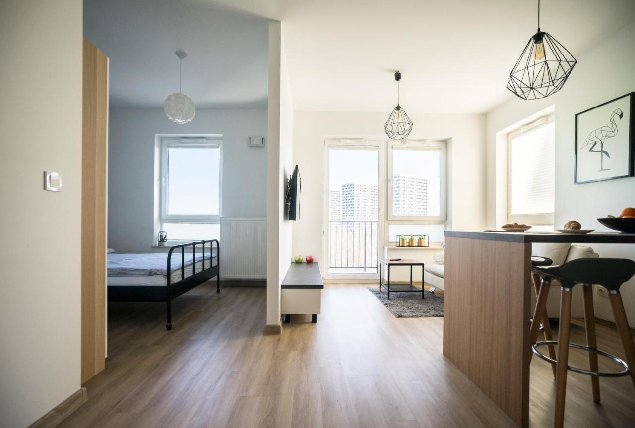 Bizapartments - Modern Flats With Parking Varsovia Exterior foto