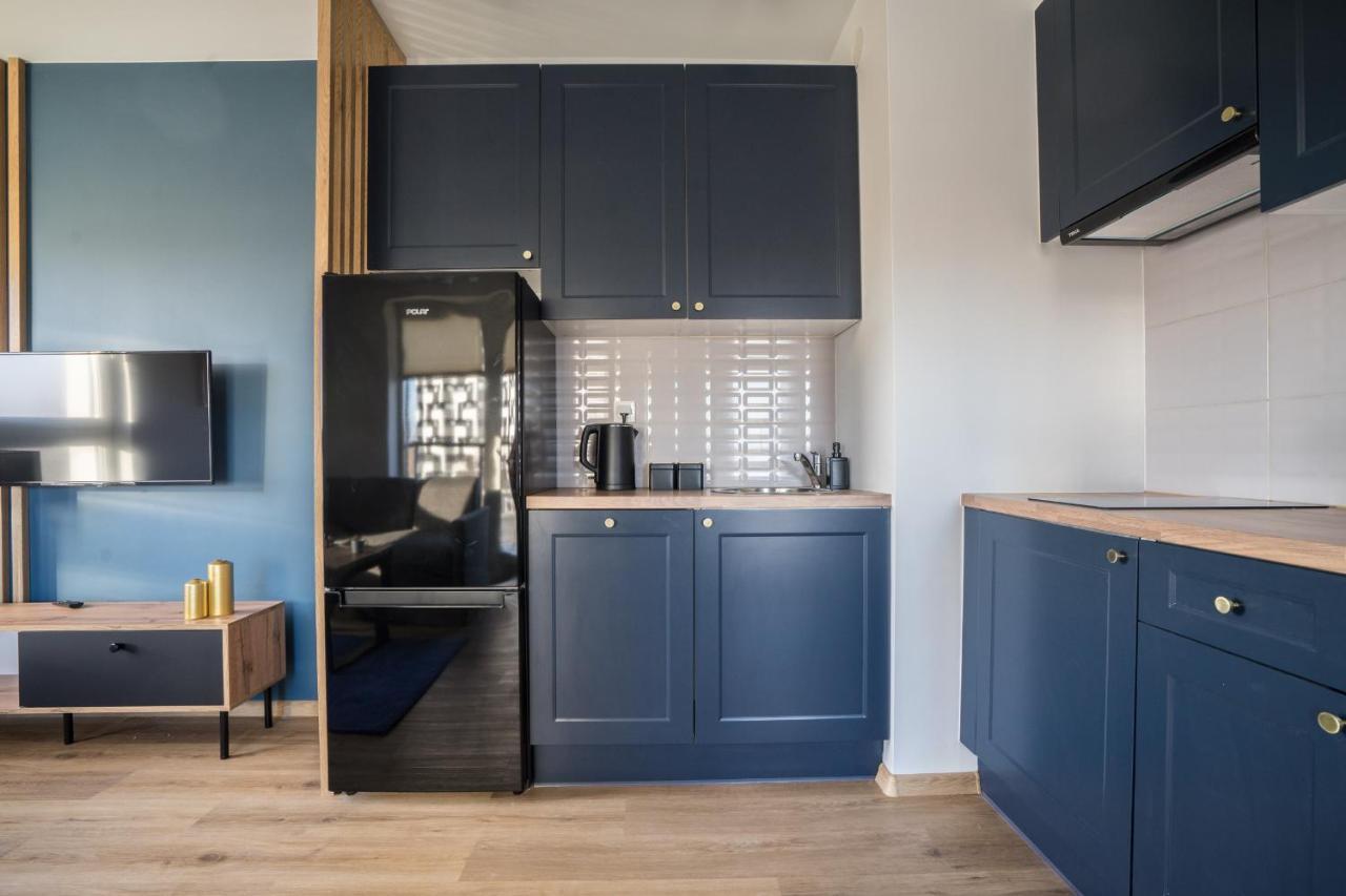 Bizapartments - Modern Flats With Parking Varsovia Exterior foto